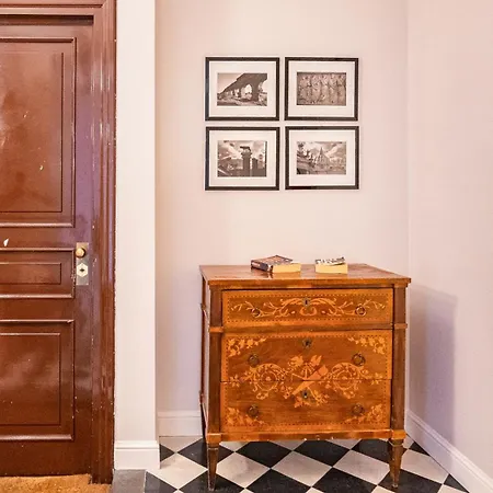 Apartment Easytopstay - Charme And View In The Heart Of Rom