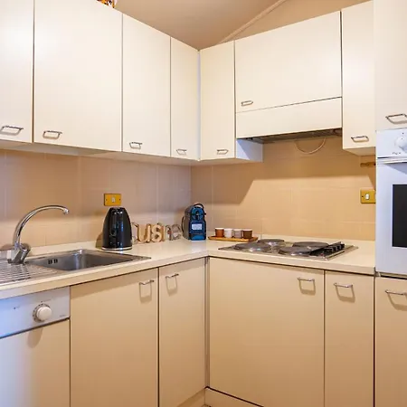 Via Del Corso Charm & View In The Heart Of Apartamento