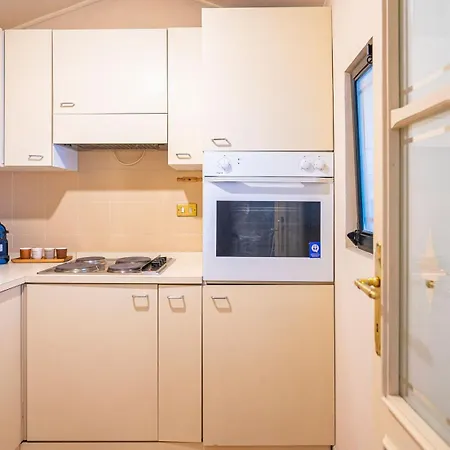 Easytopstay - Charme And View In The Heart Of * Rom