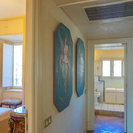 Apartment Easytopstay - Charme And View In The Heart Of